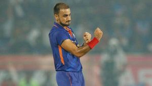 IND vs SA: ഇന്ത്യന്‍ തിരിച്ചുവരവ്, സൗത്താഫ്രിക്ക ഞെട്ടി- വിജയമൊരുക്കി ബൗളര്‍മാര്‍