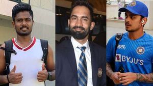 IND vs IRE: ഡികെ, സഞ്ജു, ഇഷാന്‍; ആര് വിക്കറ്റ് കാക്കണം? രോഹന്‍ ഗവാസ്‌കര്‍ പറയുന്നു