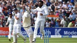 IND vs ENG: ഇന്ത്യക്കു വേണ്ടത് 7 വിക്കറ്റ്, ഇംഗ്ലണ്ടിന് 119 റണ്‍സ്- ത്രില്ലിങ് ക്ലൈമാക്‌സിലേക്ക്