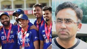 ഇന്ത്യന്‍ ടീമില്‍ അവന്റെ റോളെന്താണ്?, സെലക്ടര്‍മാര്‍ അത് വ്യക്തമാക്കണം, മുന്‍ താരം പറയുന്നു