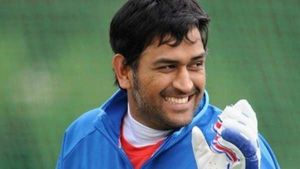 ക്യാപ്റ്റന്‍ വരുണ്‍ ആരോണ്‍, ധോണി വിക്കറ്റ് കീപ്പര്‍!- നിങ്ങളറിയാത്ത ധോണിയുടെ നായകര്‍