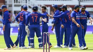 IND vs ENG: കരുത്തുകാട്ടി ഇന്ത്യന്‍ ബൗളര്‍മാര്‍, ഇംഗ്ലണ്ട് 246ന് പുറത്ത്, ചഹാലിന് നാല് വിക്കറ്റ്