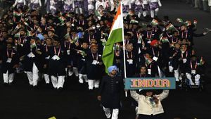 CWG 2022: ഇന്ത്യയുടെ പതാകയേന്തി സിന്ധുവും മന്‍പ്രീതും, വര്‍ണാഭമായ ഉദ്ഘാടന ചടങ്ങ്
