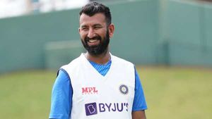 രണ്ടു ഡബിള്‍, മൂന്നു സെഞ്ച്വറി! പുജാര ഇപ്പോള്‍ വേറെ ലെവല്‍- ഇംഗ്ലണ്ടില്‍ റണ്‍മെഷീന്‍