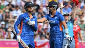 CWG 2022: ത്രില്ലറില്‍ ഇന്ത്യ, വനിതാ ക്രിക്കറ്റില്‍ ഇംഗ്ലണ്ട് കടന്ന് ഫൈനലില്‍