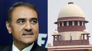 പ്രഫുല്‍ പട്ടേല്‍ ശ്രമിക്കുന്നത് ടോര്‍പ്പിഡോ ടൂര്‍ണമെന്റിന്, രൂക്ഷ വിമര്‍ശനവുമായി സുപ്രീം കോടതി