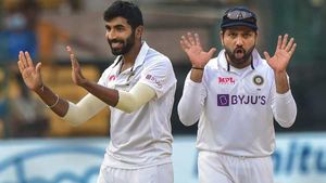 'തടിയന്‍' രോഹിത്തിനോട് അധികം കൂട്ടുവേണ്ട! ബുംറയെ കളിയാക്കി സോഷ്യല്‍ മീഡിയ