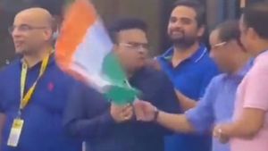 ഇന്ത്യയുടെ ജയത്തിന് ശേഷം ദേശീയ പതാക പിടിക്കാന്‍ വിസമ്മതിച്ച് ജയ് ഷാ, കാരണം ഇതാണ്