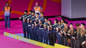 CWG: ബാഡ്മിന്റണ്‍ മിക്‌സഡ് ഇനത്തില്‍ ഇന്ത്യക്ക് വെള്ളി, 13 മെഡലുകളുമായി ആറാമത്