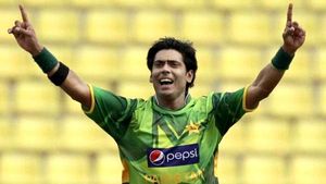Asia Cup 2022: ഇന്ത്യയടക്കം ആരും കിരീടം മോഹിക്കേണ്ട! കപ്പ് ഞങ്ങളെടുക്കും- പ്രവചിച്ച് മുന്‍ പേസര്‍