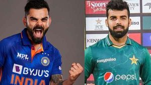 Asia Cup 2022: പ്ലീസ് കോലീ, ഞങ്ങള്‍ക്കെതിരേ അതു വേണ്ട! പാക് താരം പറയുന്നു
