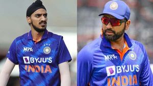 Asia Cup 2022: ഇതാണോ കൂള്‍ ക്യാപ്റ്റന്‍? അര്‍ഷ്ദീപിനോടു രോഹിത് കാണിച്ചത് ഞെട്ടിക്കും!