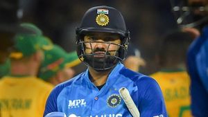 T20 World Cup 2022: രോഹിത്തും രാഹുലും വീണ്ടും പരാജയം! തല കുനിയുമ്പോഴും റെക്കോര്‍ഡ് നേടി രോഹിത്