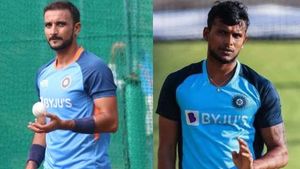 IND vs SA: ഹര്‍ഷലിനു പകരം നടരാജനെ വിശ്വസിക്കൂ! ഹര്‍ഷല്‍ എതിര്‍ ടീം 12ാമന്‍ - വന്‍ വിമര്‍ശനം