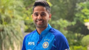IND vs NZ: സൂര്യ സ്‌കോര്‍ബോര്‍ഡ് നോക്കാറില്ലേ? റിഷഭിന് ടെസ്റ്റ് പോലെ ടി20യില്‍ ഒതുങ്ങും!