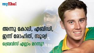 ചതിയന്‍! അന്നു ആര്‍സിബിയുടെ ജഴ്സി ധരിച്ച് നടന്നവനാണ്, ബ്രെവിസിന് ട്രോള്‍