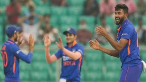 IND vs SL: പഴയ ചെണ്ട സിറാജല്ല! ബാറ്റ്‌സ്മാന്റെ മുട്ടിടിക്കും- പ്രചോദനം വെളിപ്പെടുത്തി പേസര്‍