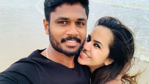 ചാരുവിനെ ആദ്യം കണ്ടത് കാന്റീനില്‍ വച്ച്, പ്രണയത്തിന്റെ തുടക്കം എങ്ങനെ? സഞ്ജു പറയുന്നു