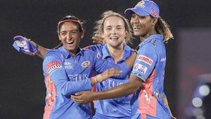 WPL 2023: കപ്പുയര്‍ത്തി മുംബൈ പെണ്‍പട! ഡല്‍ഹി പടിക്കല്‍ കലമുടച്ചു