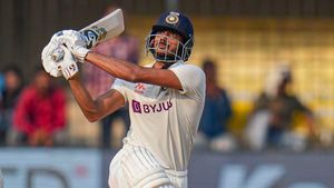 IND vs AUS: അക്ഷറിനെ ഉപയോഗിച്ചത് പകുതി മാത്രം! തെളിവ് വേണാ? അറിയാം