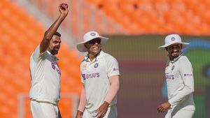 IND vs AUS: ഗംഭീര സ്‌കോറുമായി ഓസീസ്, തിരിച്ചടിച്ച് ഇന്ത്യ, അശ്വിന് ആറ് വിക്കറ്റ്