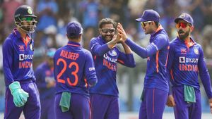 ആഭ്യന്തര ക്രിക്കറ്റില്‍ ക്യാപ്റ്റനായിട്ടില്ല, പക്ഷെ ഇന്ത്യയെ ഏകദിനത്തില്‍ നയിച്ചു! നാല് പേരിതാ