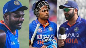 IND vs AUS: സൂര്യക്കു 7-10 കളികള്‍ ആവശ്യമെന്നു രോഹിത്, അപ്പോള്‍ സഞ്ജുവിനോ? ആഞ്ഞടിച്ച് ഫാന്‍സ്