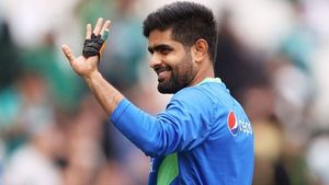 PAK vs NZ: ധോണിക്കൊപ്പം ഇനി ബാബര്‍, നേട്ടം അതിലും വേഗത്തില്‍! ക്യാപ്റ്റനായി വന്‍ റെക്കോര്‍ഡ്