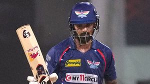 IPL 2023: ആദ്യ ഓവര്‍ മെയ്ഡന്‍, ബോള്‍ട്ടിന് മുന്നില്‍ മുട്ടിടിച്ച് രാഹുല്‍- ടീമിന് ബാധ്യത