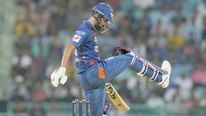 IPL 2023: 36 ബോളില്‍ ജയിക്കാന്‍ 31 റണ്‍സ് മാത്രം, എന്നിട്ടും ലഖ്‌നൗ തോറ്റു, ഒത്തുകളി തന്നെ!