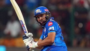 IPL 2023: ഹിറ്റ്മാന്‍ ഡാ...പവര്‍പ്ലേയില്‍ വെടിക്കെട്ട്, കോലിയെ പിന്നിലാക്കി- സെവാഗിനൊപ്പം