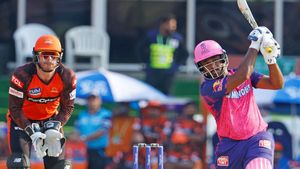 RR vs SRH: ഇന്ത്യന്‍ സെലക്ടര്‍മാരെ കാണൂ, സഞ്ജു ബ്രില്യന്‍സ്! ഇനിയും പുറത്തിരിക്കണോ?