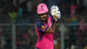 IPL 2023: സഞ്ജുവിന് ബുദ്ധിയില്ലേ? എന്താണ് കാട്ടിയത് ! ഉത്തരവാദിത്തമില്ല- രൂക്ഷ വിമര്‍ശനം