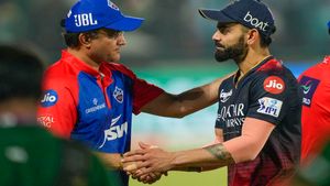 IPL 2023: 'നോ ഫൈറ്റ്', ഗാംഗുലിക്ക് കൈകൊടുത്ത് കോലി! പിഴ ശിക്ഷ ഫലം കണ്ടു