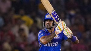 IPL 2023: കളി മാറ്റിയത് സൂര്യകുമാര്‍, മുംബൈയുടെ റിയല്‍ ഹീറോ! രോഹിത്തിനെ മാറ്റി നായകനാക്കൂ