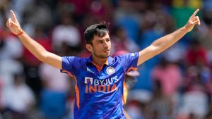 IND vs WI: ബിഷ്‌നോയിയെ പുറത്ത് ഇരുത്തരുത്! ഉറപ്പായും കളിപ്പിക്കണം, കാരണങ്ങള്‍