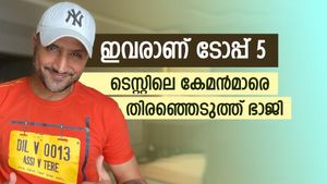 കോലിയും അശ്വിനുമില്ല! ടെസ്റ്റില്‍ ലോകത്തിലെ ബെസ്റ്റ് ഇവരാണ്, ഭാജി പറയുന്നു