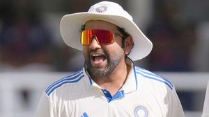 IND vs WI: സച്ചിന്‍ വീണു! ആ റെക്കോര്‍ഡ് രോഹിത് തകര്‍ത്തു, കോലിയെ തൊടാന്‍ കിട്ടില്ല