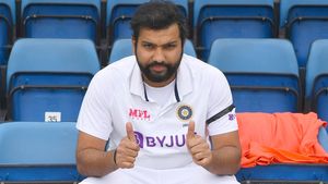 IND vs WI: തുടരെ 30ാം ഇന്നിങ്‌സിലും അതേ നേട്ടം, രോഹിത്തിന് ലോക റെക്കോര്‍ഡ്! ചരിത്രത്തില്‍ ഇതാദ്യം