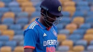 IND vs WI: 36 വര്‍ഷങ്ങള്‍ക്കു ശേഷം ഇന്ത്യക്കു വീണ്ടും അതേ നാണക്കേട്! സഞ്ജുവിനും പങ്ക്