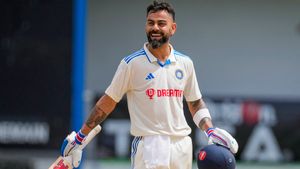 IND vs WI: ഗംഭീര സെഞ്ച്വറി, സച്ചിന്റെ രണ്ട് വമ്പന്‍ റെക്കോഡുകള്‍ തകര്‍ത്തു! കോലി തന്നെ 'കിങ്'