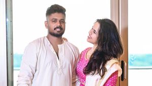 Asia Cup 2023: ഓണം പൊളിക്കുവല്ലേ..., മുണ്ടില്‍ ചുള്ളനായി സഞ്ജു സാംസണ്‍! ചിത്രം വൈറല്‍