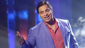 World Cup 2023: ഇന്ത്യ കിരീടമങ്ങ് മറന്നേക്കൂ! കപ്പ് ഞങ്ങളെടുക്കും, പ്രവചനവുമായി അക്തര്‍