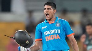 IND vs AUS: രോഹിത്തിന്റെ സിംഹാസനം തെറിച്ചു! ഇനി കിങ് ഗില്‍, പുതിയ നമ്പര്‍ വണ്‍