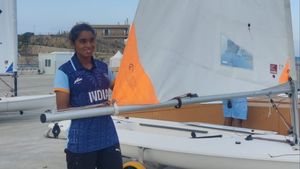   Asian Games: സെയ്‌ലിങ്ങില്‍ ഇന്ത്യക്ക് ചരിത്ര നേട്ടം, വനിതാ വിഭാഗത്തില്‍ നേഹ ടാക്കൂറിന് വെള്ളി
