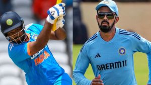 Asia Cup 2023: രാഹുല്‍ തിരിച്ചെത്തി, സഞ്ജുവിനെ പുറത്താക്കി ഇന്ത്യ! കേരളത്തിലേക്ക് മടങ്ങും