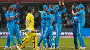 IND vs AUS: തല്ലിത്തകര്‍ത്ത് സൂര്യ, കറക്കി വീഴ്ത്തി അശ്വിന്‍! ഓസീസിനെ തകര്‍ത്ത് ഇന്ത്യക്ക് പരമ്പര