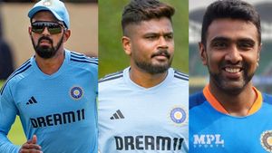 IND vs AUS: സഞ്ജു പുറത്തുതന്നെ, അശ്വിന്‍ തിരിച്ചെത്തി; രാഹുല്‍ ക്യാപ്റ്റന്‍! ഇന്ത്യക്കു 2 ടീമുകള്‍