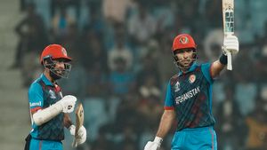 World Cup 2023: അഫ്ഗാന് തകര്‍പ്പന്‍ ജയം, സെമി സാധ്യത കാത്തു-പാകിസ്താന് പണികിട്ടി