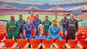 World Cup 2023: മുന്‍ ജേതാക്കളില്ല! ചാംപ്യന്‍സ് ട്രോഫി യോഗ്യത ആര്‍ക്കെല്ലാം? ഇതാ 8 ടീമുകള്‍